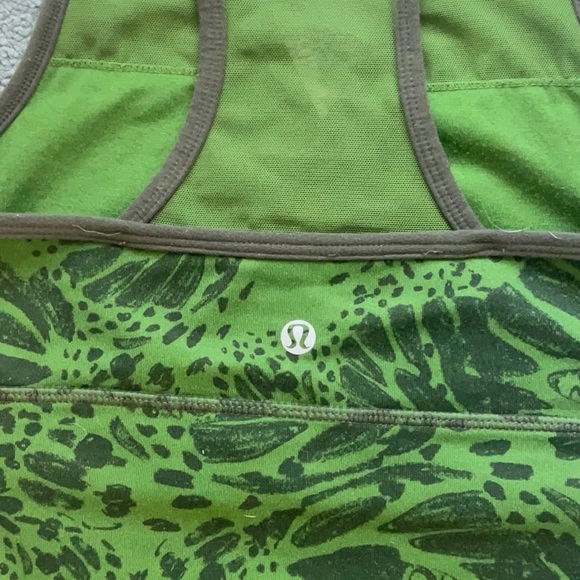 Lululemon top size 6 - Picture 3 of 6